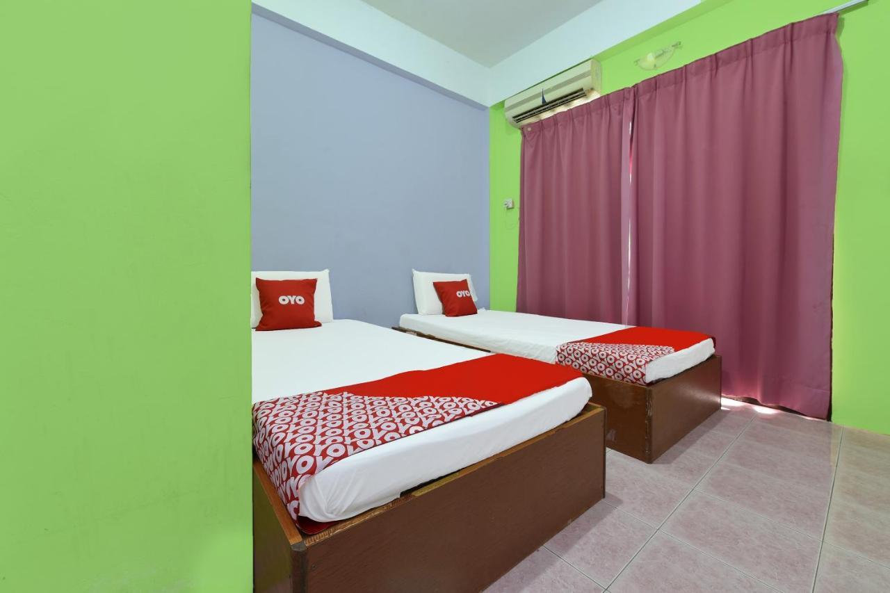 קואלה טהאן Oyo 90565 Teresek View Motel מראה חיצוני תמונה
