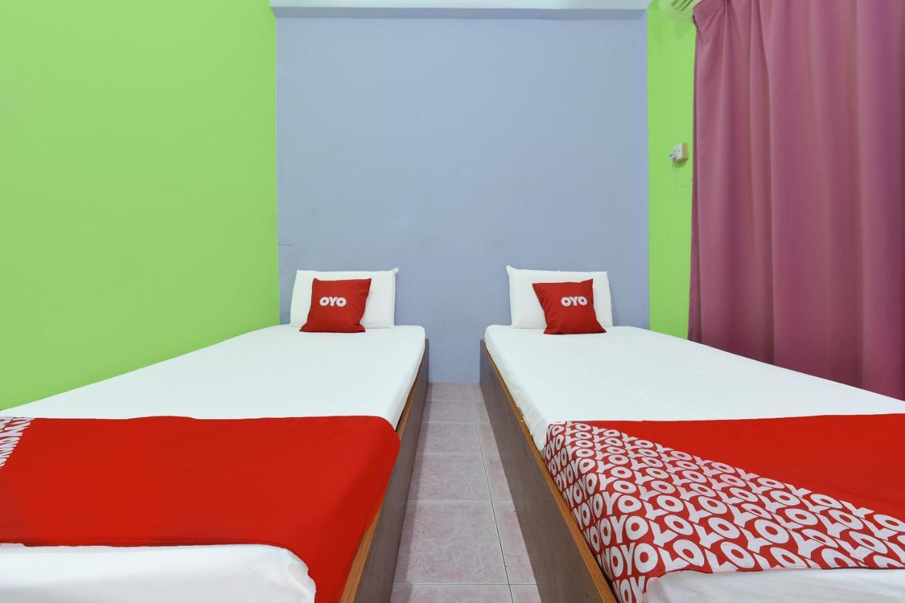 קואלה טהאן Oyo 90565 Teresek View Motel מראה חיצוני תמונה